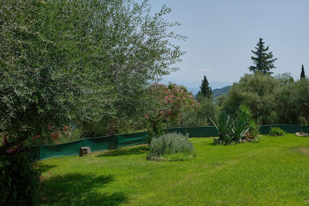 Villa Boukari Chlomos Eksteriør bilde