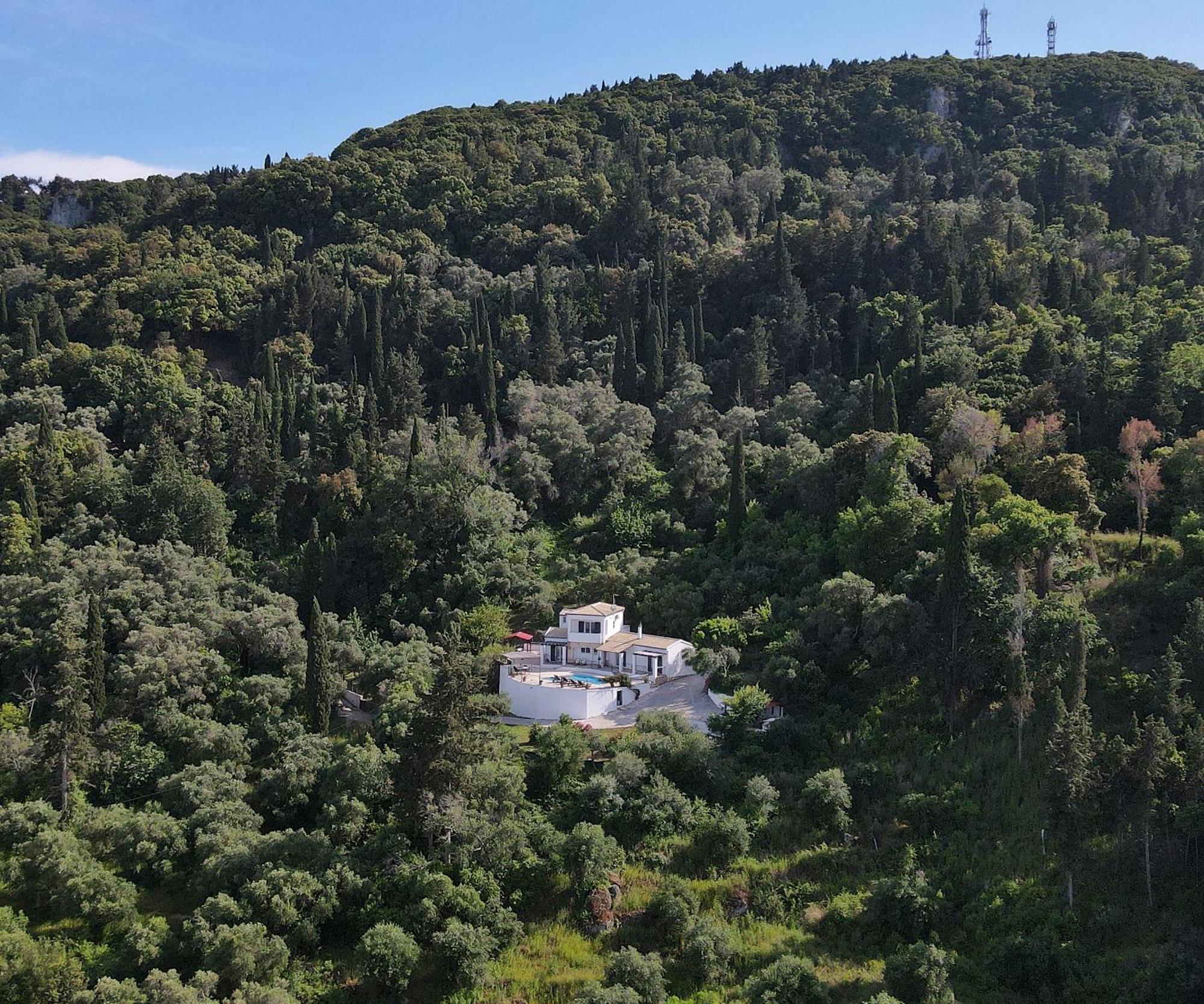 Villa Boukari Chlomos Eksteriør bilde